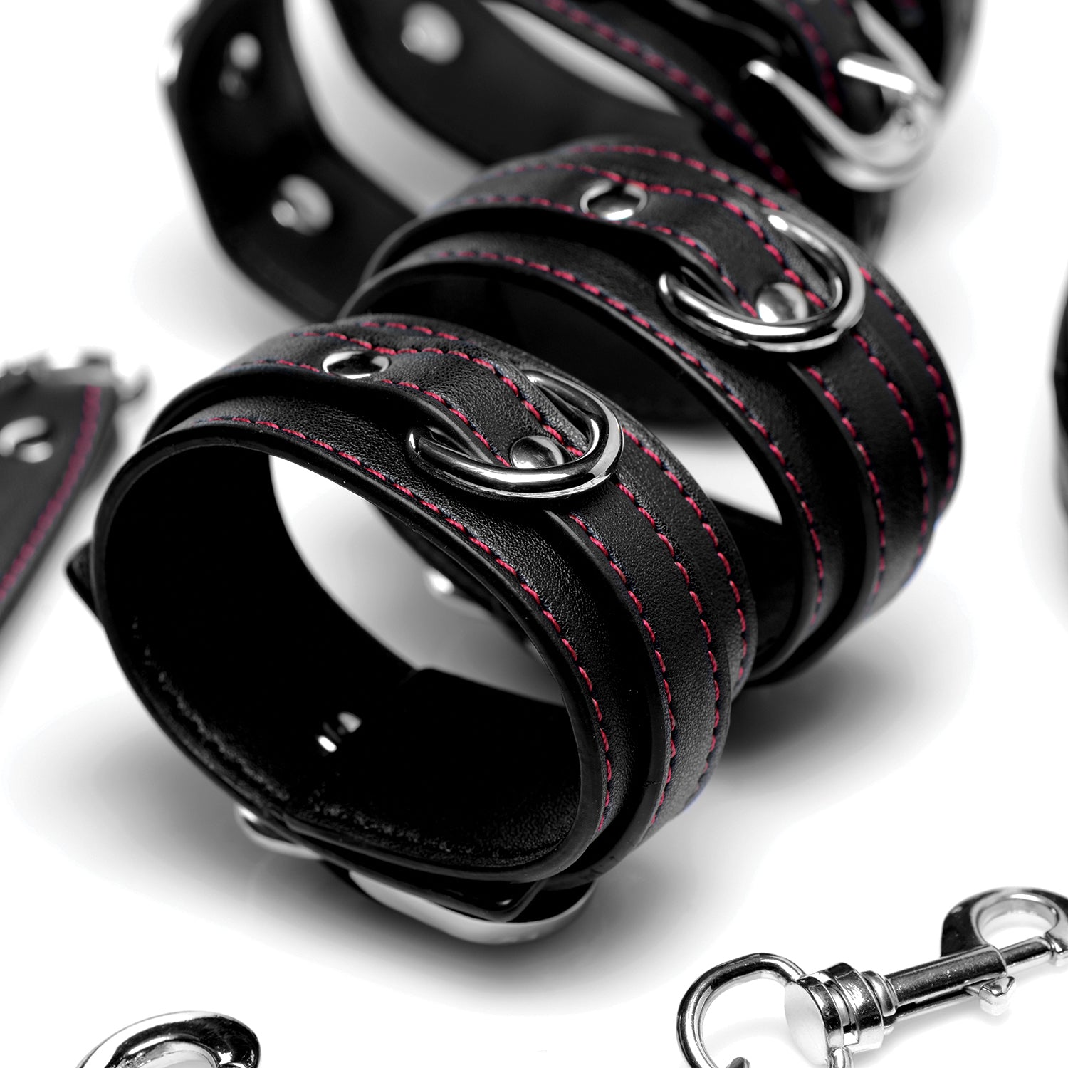 Master Series Kinky Clutch Black Bondage Set w/Carrying Case